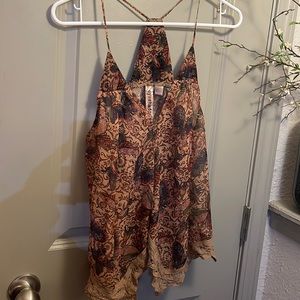 Juniors tan patterned tank top with lace - Size Small/fits like Small - $6